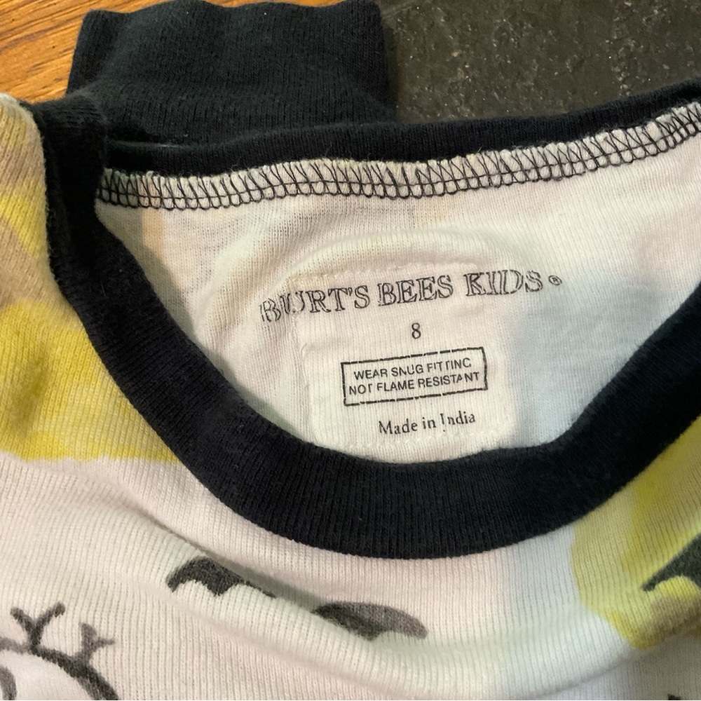 Burt's Bees Kids Toddler Boy's Hallow's Eve Pajamas Spooky Bats Size 8 - Picture 4 of 6
